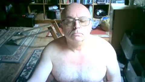 Snapshot of bluebox65 chatting on March 20, 10:53 am bluebox65 online show from March 20, 10:53 am