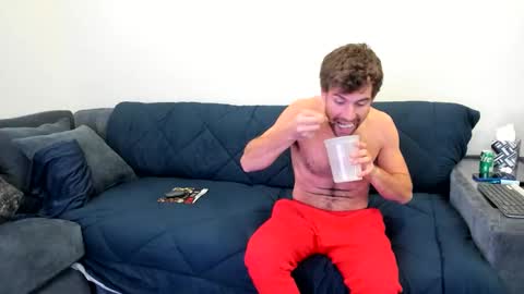 BlueCollarHunk online show from December 17, 7:47 am