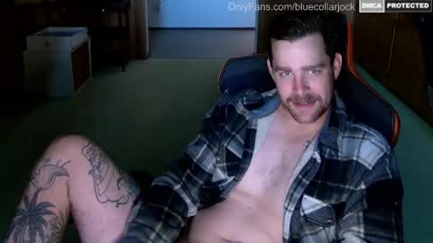 Snapshot of bluecollarjock_ chatting on October 20, 11:38 pm BC Jock online show from October 20, 11:38 pm