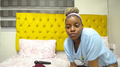 Tee online show from February 26, 2:37 am