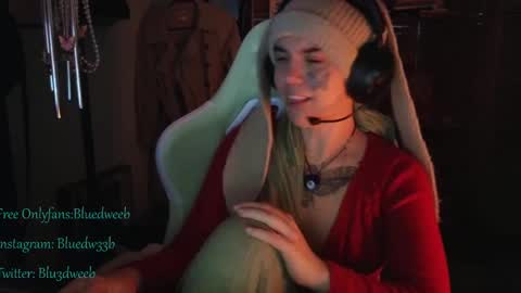 Blue online show from February 19, 7:28 am