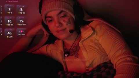 Blue online show from September 28, 3:12 am