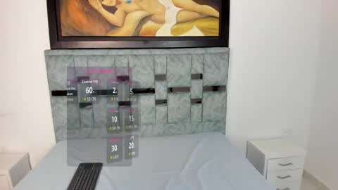 bluee_lov online show from September 30, 3:11 am