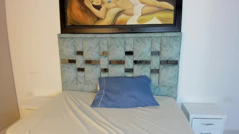 bluee_lov online show from November 4, 3:16 am