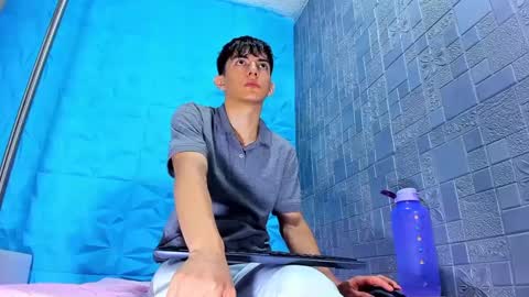 Snapshot of blueestar03 chatting on December 5, 12:22 pm blueestar03 online show from December 5, 12:22 pm