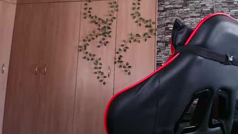 blueeyeboy0 online show from October 20, 8:04 am