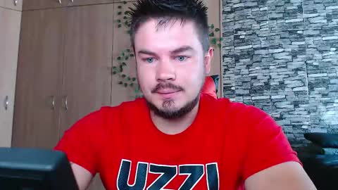 blueeyeboy0 online show from October 31, 7:53 am