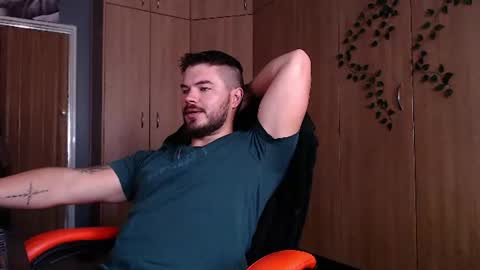 blueeyeboy0 online show from June 15, 8:38 am