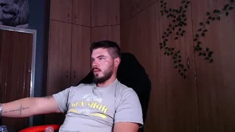 blueeyeboy0 online show from June 23, 8:12 am