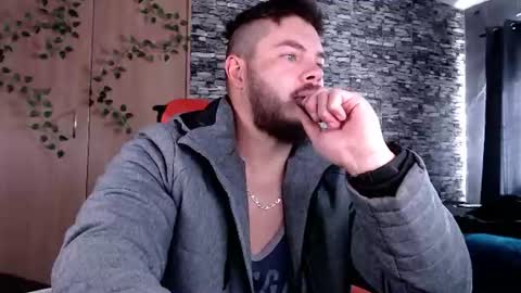 blueeyeboy0 online show from July 10, 9:45 am