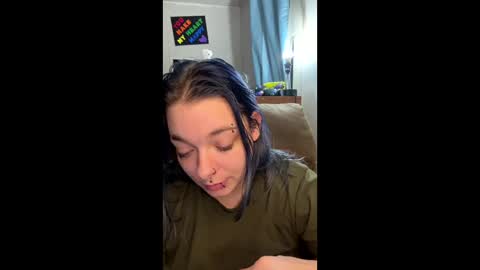 blueeyedbeauty92 online show from December 14, 2:17 am