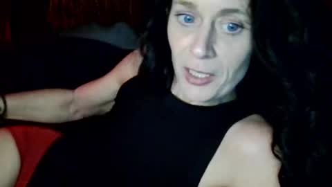 Snapshot of blueeyedlie chatting on February 15, 3:25 am Blueeyedlie online show from February 15, 3:25 am
