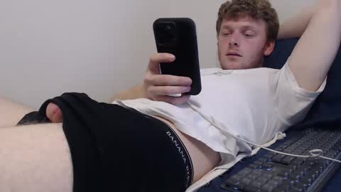 blue eyed twink online show from February 10, 2:26 am
