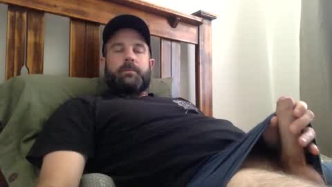 blueeyes705 online show from December 6, 5:31 am