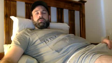 blueeyes705 online show from January 1, 10:11 am