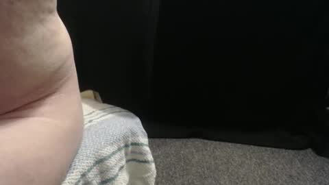 blueeyesn8 online show from December 18, 8:20 am