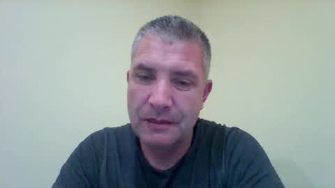 Snapshot of blueiceman5 chatting on December 10, 3:44 pm blueiceman5 online show from December 10, 3:44 pm