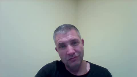 Snapshot of blueiceman5 chatting on February 16, 8:22 pm blueiceman5 online show from February 16, 8:22 pm
