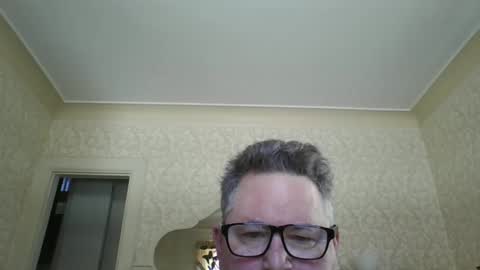 bluemoose70 online show from March 2, 4:53 pm