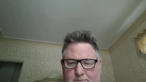 Snapshot of bluemoose70 chatting on February 12, 7:20 pm bluemoose70 online show from February 12, 7:20 pm