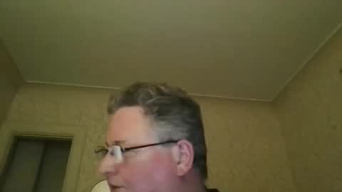 Snapshot of bluemoose70 chatting on February 27, 11:49 pm bluemoose70 online show from February 27, 11:49 pm
