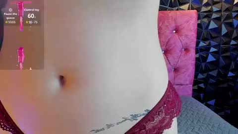 Snapshot of blueviolette chatting on June 8, 2:06 pm Violette 3 online show from June 8, 2:06 pm