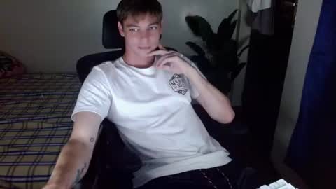 blueeyedboyisasia online show from July 23, 1:20 pm