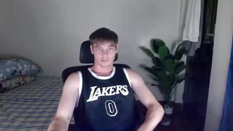 blueeyedboyisasia online show from July 29, 1:09 pm