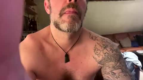 Blueyloey online show from January 18, 11:52 pm