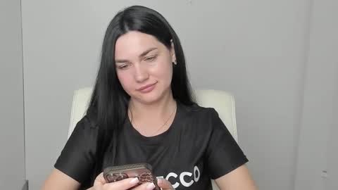 Snapshot of blum_kelly chatting on October 3, 6:05 pm Kelly online show from October 3, 6:05 pm