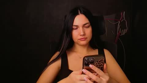 Snapshot of blum_kelly chatting on October 14, 5:41 am Kelly online show from October 14, 5:41 am