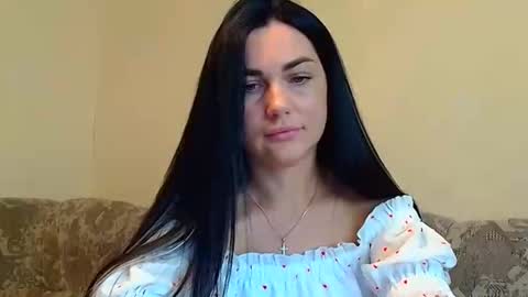 Kelly online show from June 8, 10:15 am