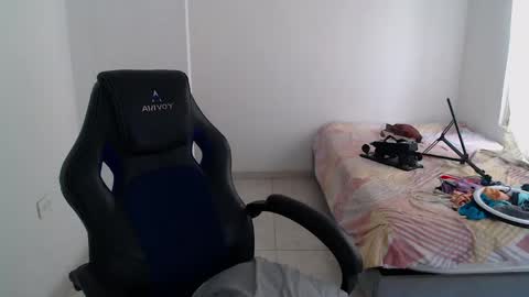  Hey guysI am BrendaWelcome my room online show from March 25, 8:48 pm