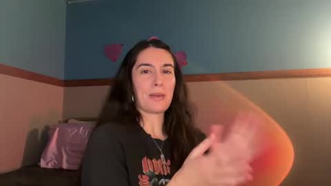 Snapshot of bluntbabe chatting on February 13, 12:24 am Sasha online show from February 13, 12:24 am