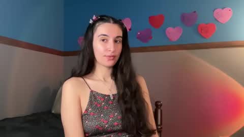 Snapshot of bluntbabe chatting on February 15, 1:53 am Sasha online show from February 15, 1:53 am