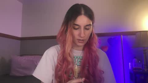 Snapshot of bluntbabe chatting on March 6, 1:02 am Sasha online show from March 6, 1:02 am