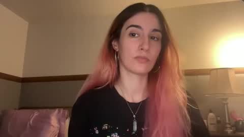 Snapshot of bluntbabe chatting on March 13, 3:46 am Sasha online show from March 13, 3:46 am