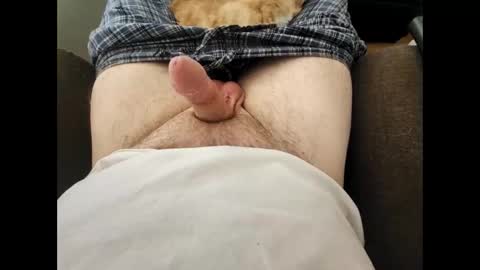 Snapshot of blur447 chatting on April 8, 4:51 pm tay online show from April 8, 4:51 pm