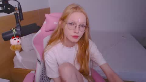  Diana  online show from June 9, 5:52 am