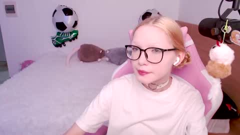  Diana  online show from July 24, 2:59 pm
