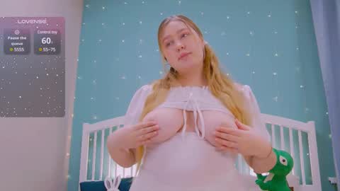 Ellie3 online show from February 26, 2:36 pm