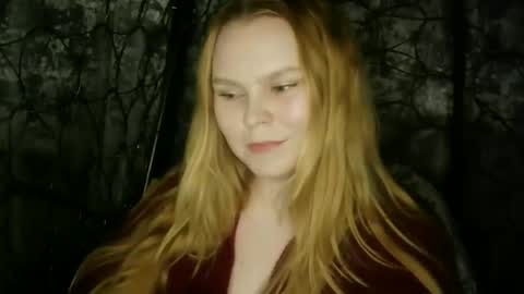 Snapshot of blushing_star chatting on October 3, 4:37 pm blushing_star online show from October 3, 4:37 pm