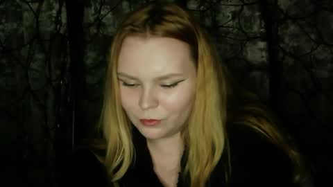 Snapshot of blushing_star chatting on October 17, 4:42 pm blushing_star online show from October 17, 4:42 pm