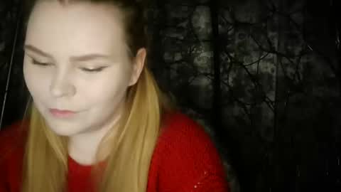 Snapshot of blushing_star chatting on November 11, 4:40 pm blushing_star online show from November 11, 4:40 pm