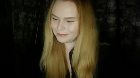 Snapshot of blushing_star chatting on November 15, 5:09 pm blushing_star online show from November 15, 5:09 pm