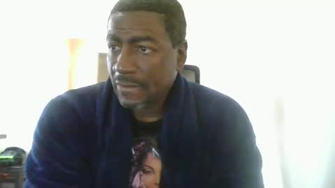 Snapshot of bluuthunder1914 chatting on September 15, 5:02 pm bluuthunder1914 online show from September 15, 5:02 pm