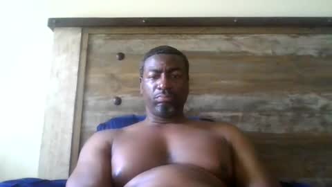 bluuthunder1914 online show from June 21, 7:49 pm