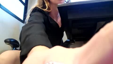 Snapshot of bmorganne420 chatting on November 2, 12:46 am MamaMorgan online show from November 2, 12:46 am