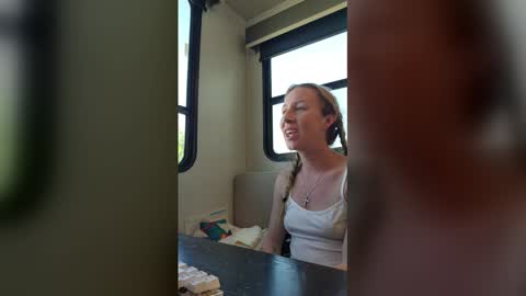 MamaMorgan online show from February 2, 9:02 pm