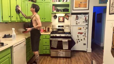 Snapshot of bnczuperzexy chatting on February 22, 12:23 am ZuperZexyZounds online show from February 22, 12:23 am